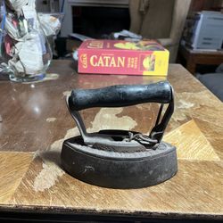 Antique Sad Iron w/ Detachable Wood Handle