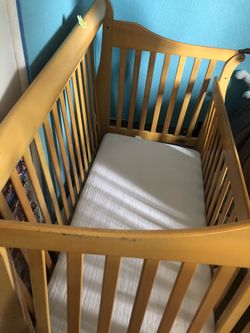 Baby crib