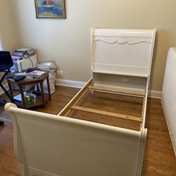 Twin Sleigh Bed With Matching Night Stand 