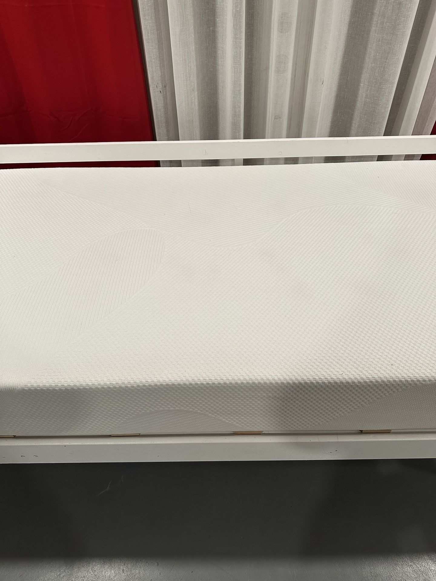 Twin Bed With Mattress