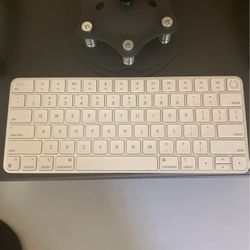 Apple Computer Keyboard