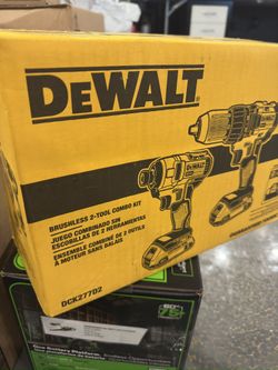 Brand New! Dewalt 20v Max Drill impact Combo With Batteries  