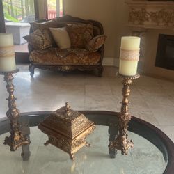 Box.  With two stand candle and two candle almost 6 pieces For Sale 