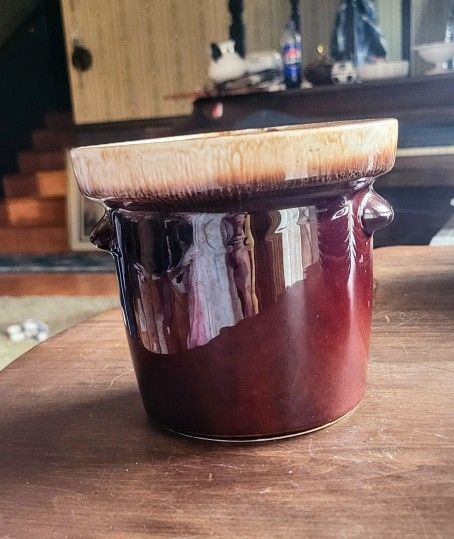 Vintage McCoy "Brown Drip" Sugar/Canister/Bean Pot /Crock