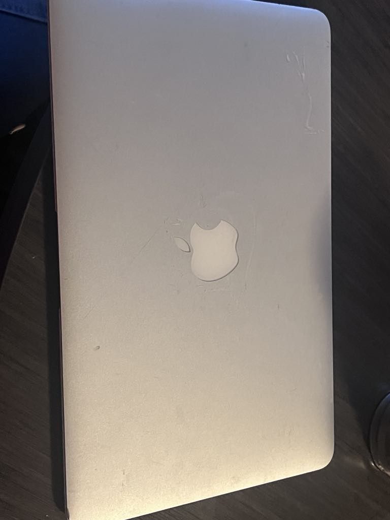 MacBook