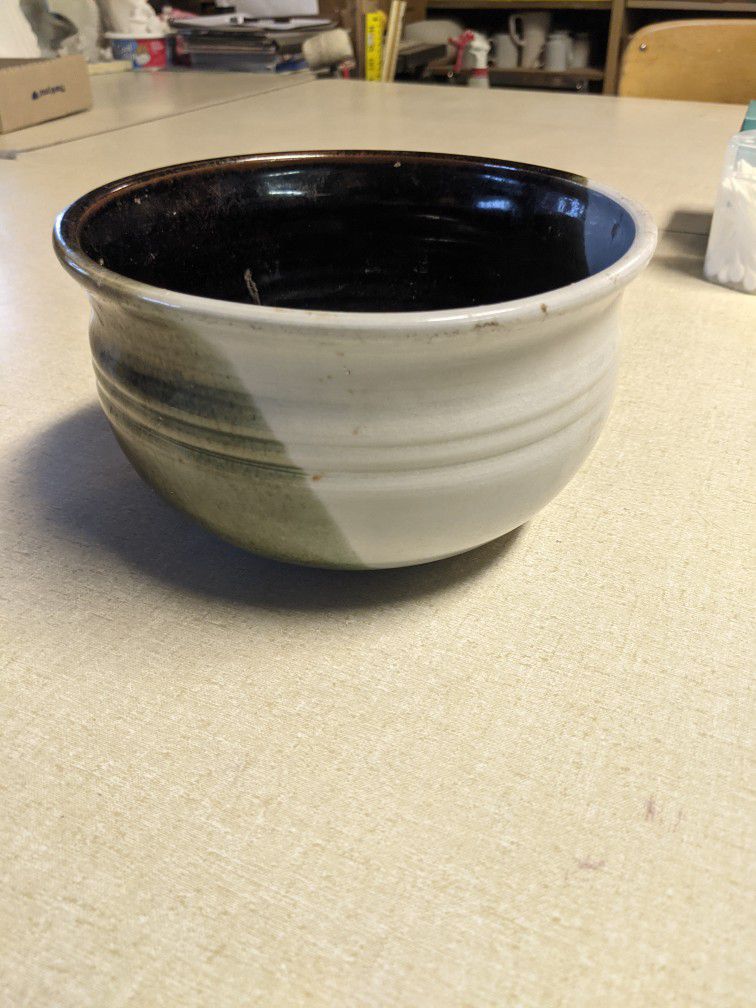 Hand Thrown Stoneware Flower Pot