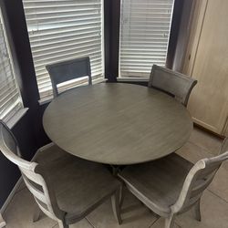 Pottery Barn Dining Set – Owen Pedestal Table + 4 Bradford Chairs