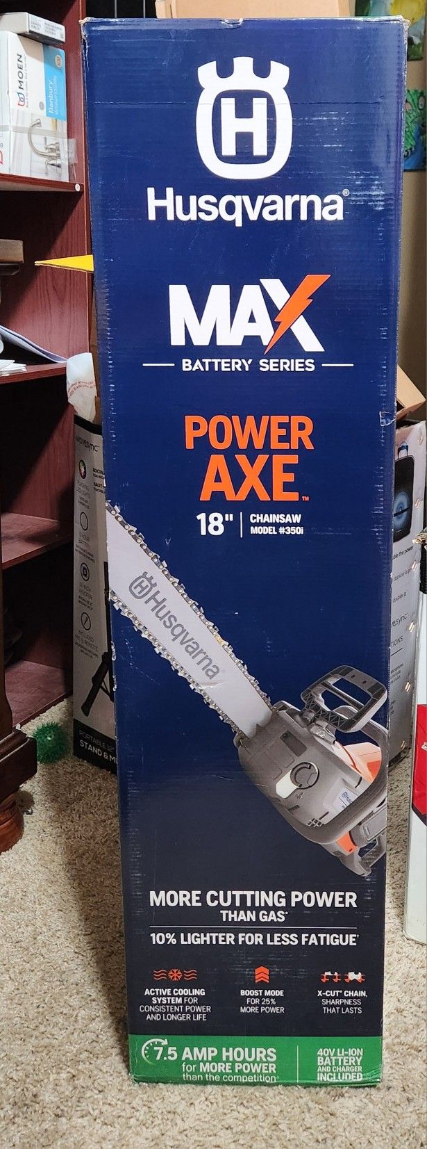 Husqvarna Power Axe 350i 40-volt 18-in Battery 7.5 Ah Chainsaw (Battery and Charger Included)