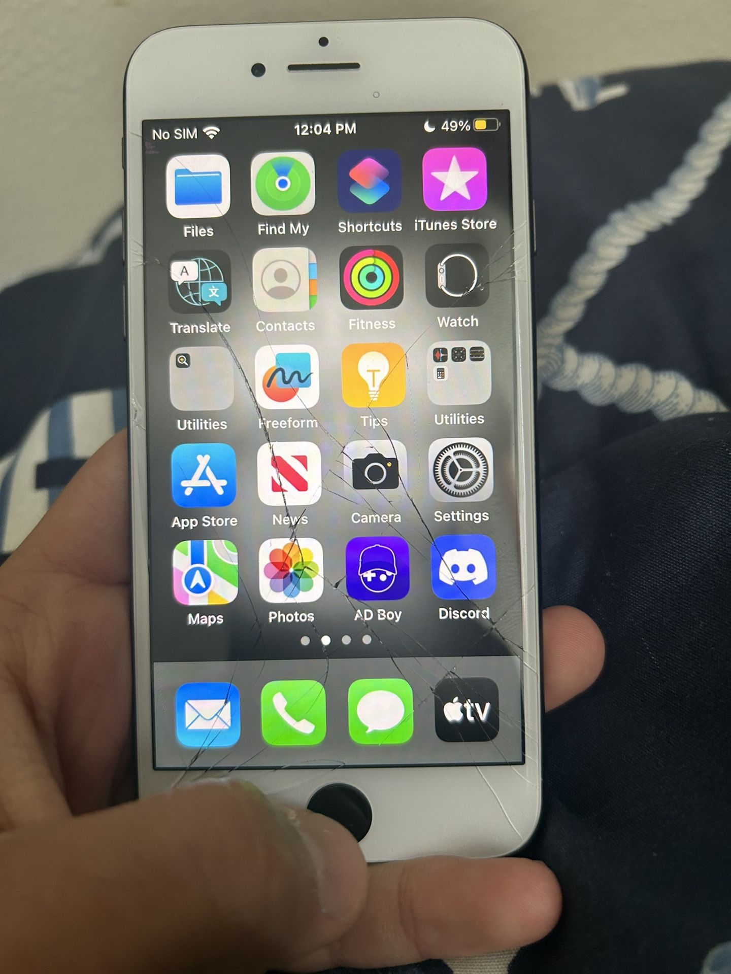 iPhone 8 64 Gb t mobile See Description