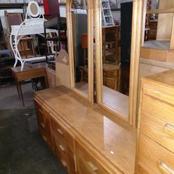 Basset Dresser 