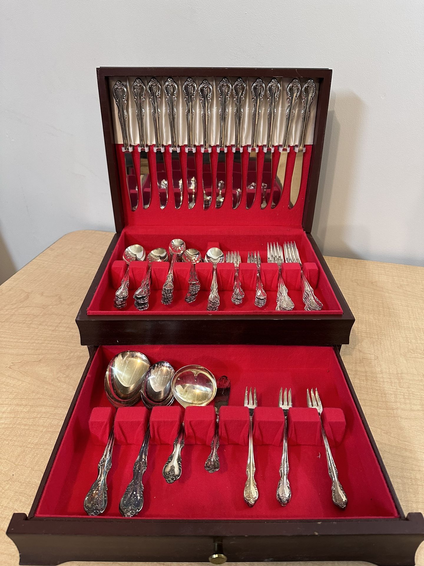 Roger&Bros Reinforced IS flatware in Box