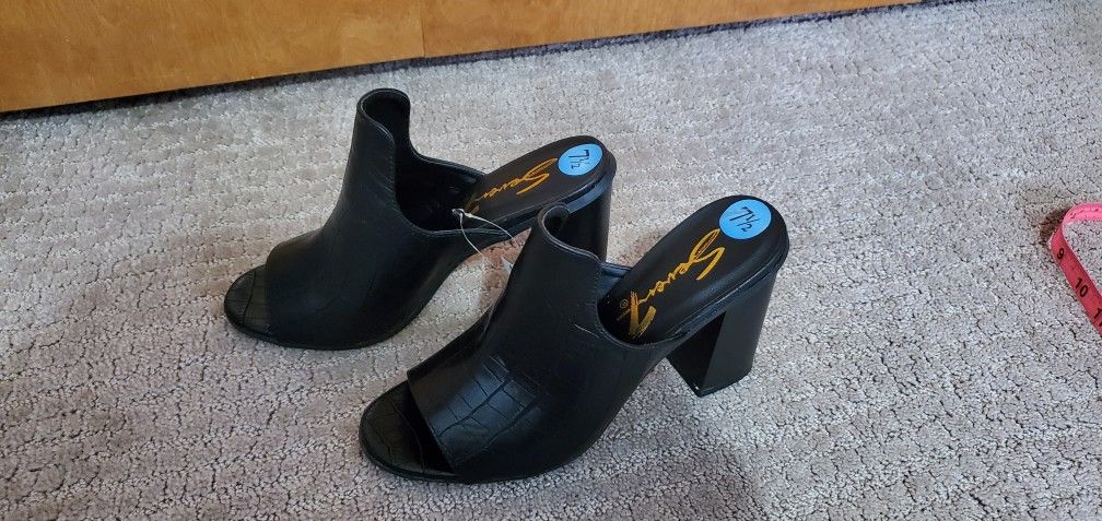 High Heeled woman 👡sandals