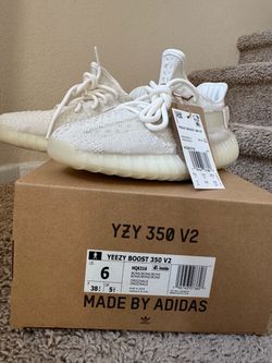 YEEZY BOOST 350 V2