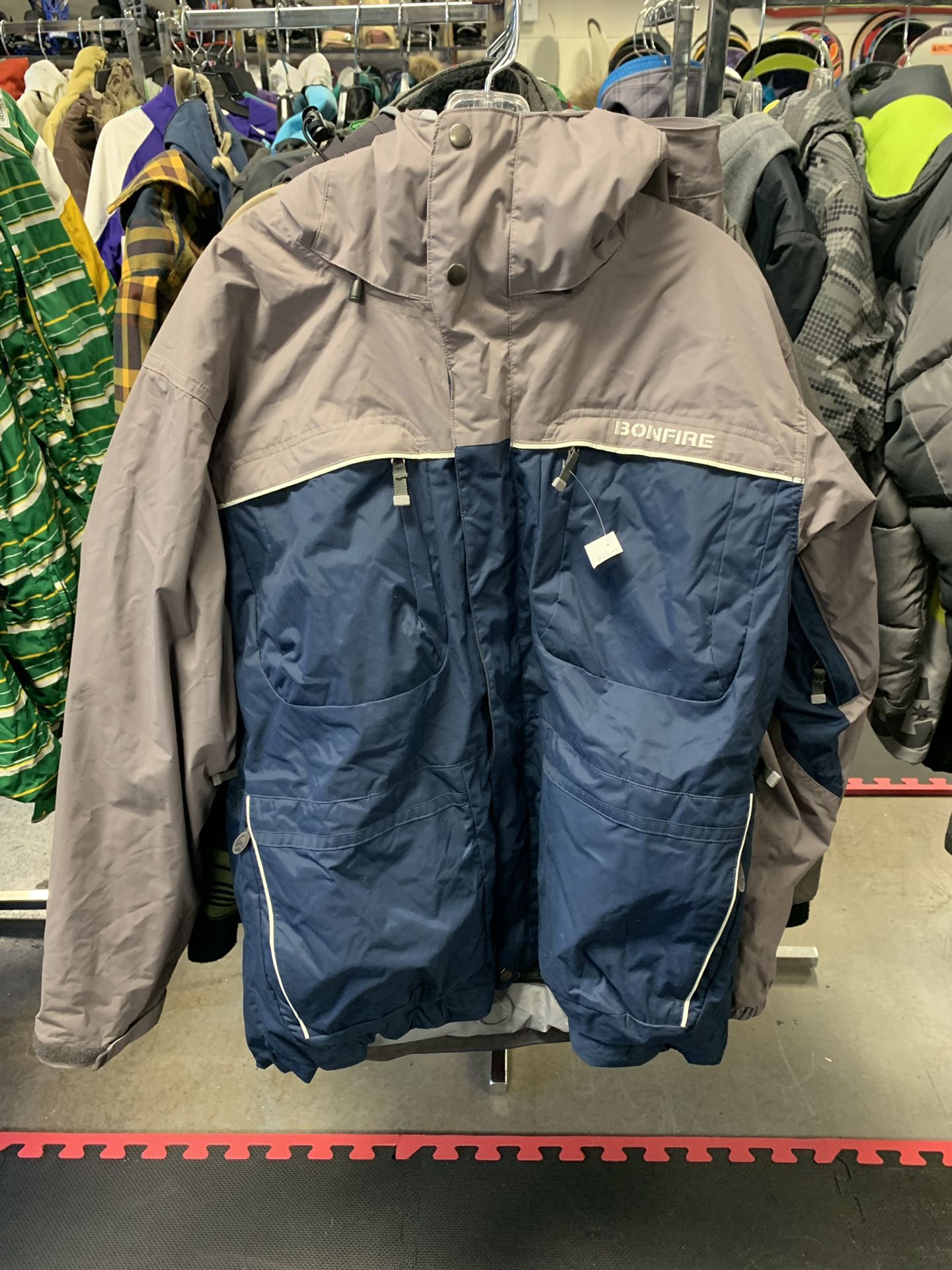 Bonfire Large men's snowboard jacket