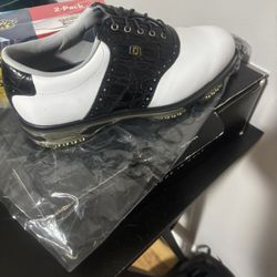 Foot Joy Golf Shoes Dryjoys Tour Size 10.5 