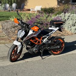 2018 KTM Duke 390