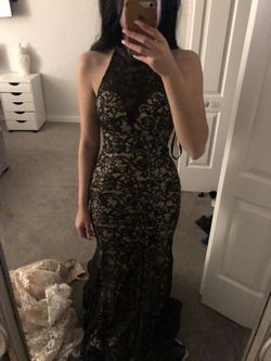 black dress long train size 0/2