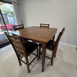 High Bar Dining Table & 4 Chairs 