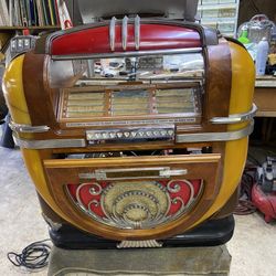 WURLITZER 71 Table Model Jukebox 