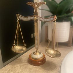 vintage scale of justice