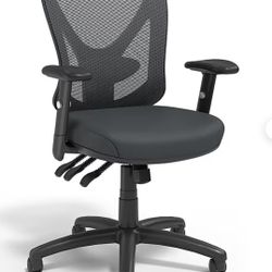 Staples Fabric Chair 25