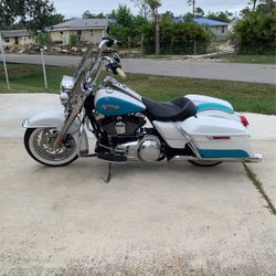 2016 Harley Davidson Road King Special