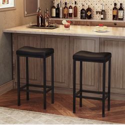 2x Bar Stools Black, 26 Inch Counter Height Barstools, Upholstered Modern Saddle Stool with Metal Frame, Bar Chair with Footrest for Kitchen Island, H