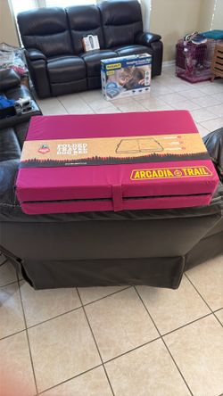 Folded Travel Dog Bed -Arcadia Trail