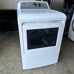 Dryer GE (FREE DELIVERY & INSTALLATION) 