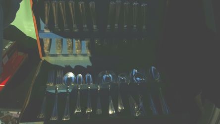 Silverware-full set