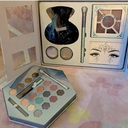 Profision Regal Vanity Set & Moonlight Masquerade Eyeshadow Palette (NEW)