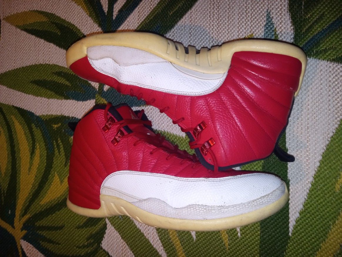 Jordan 12 Gym Red 