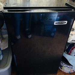 Mini Fridge 3.8 Cu Ft