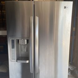 LG refrigerator