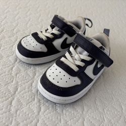 Baby’s Shoes 