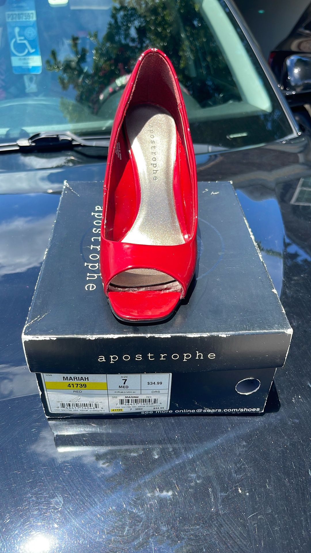 Red Apostrophe Pump
