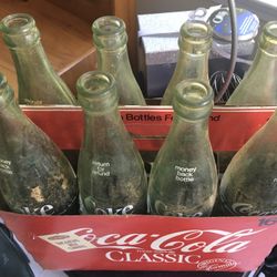 Collectible Coke 8 Bottles In Carton 
