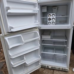 Whirlpool REFRIGERATOR 