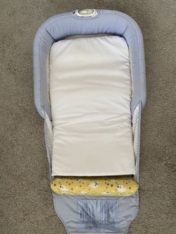 Portable Infant Sleeper Bed