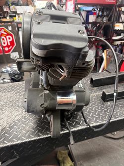 XL883N motor 2013 Harley Davidson sportster Iron