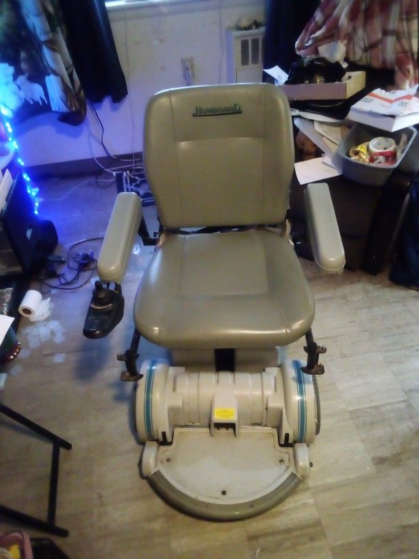 Hoover Round Power Chair