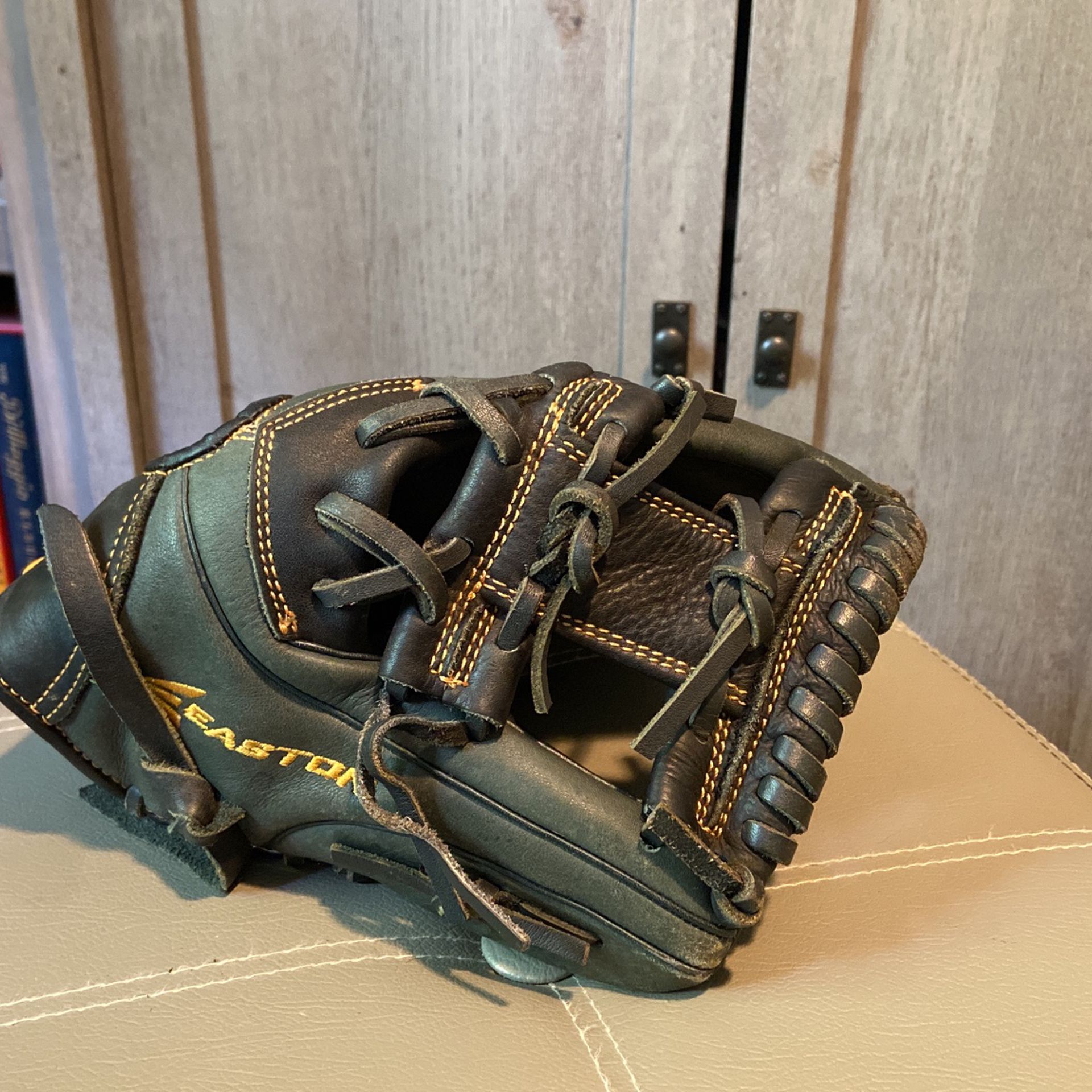 Easton X Series 11” Baseball Glove