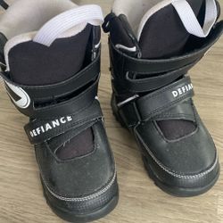 Kids Snow Boots Size 2