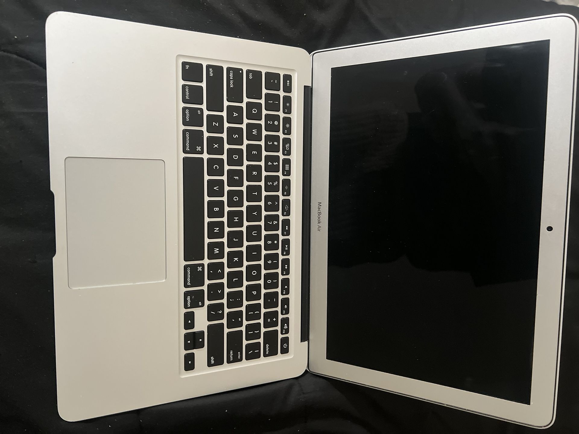 MacBook Air (2017)