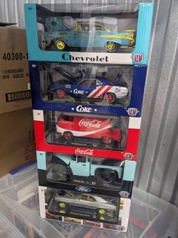 M2 Diecast 1/24 Chase Cars