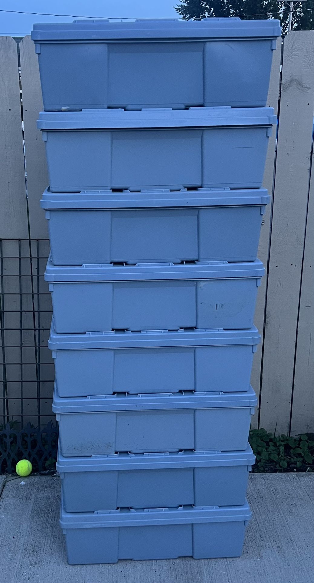 8-Container