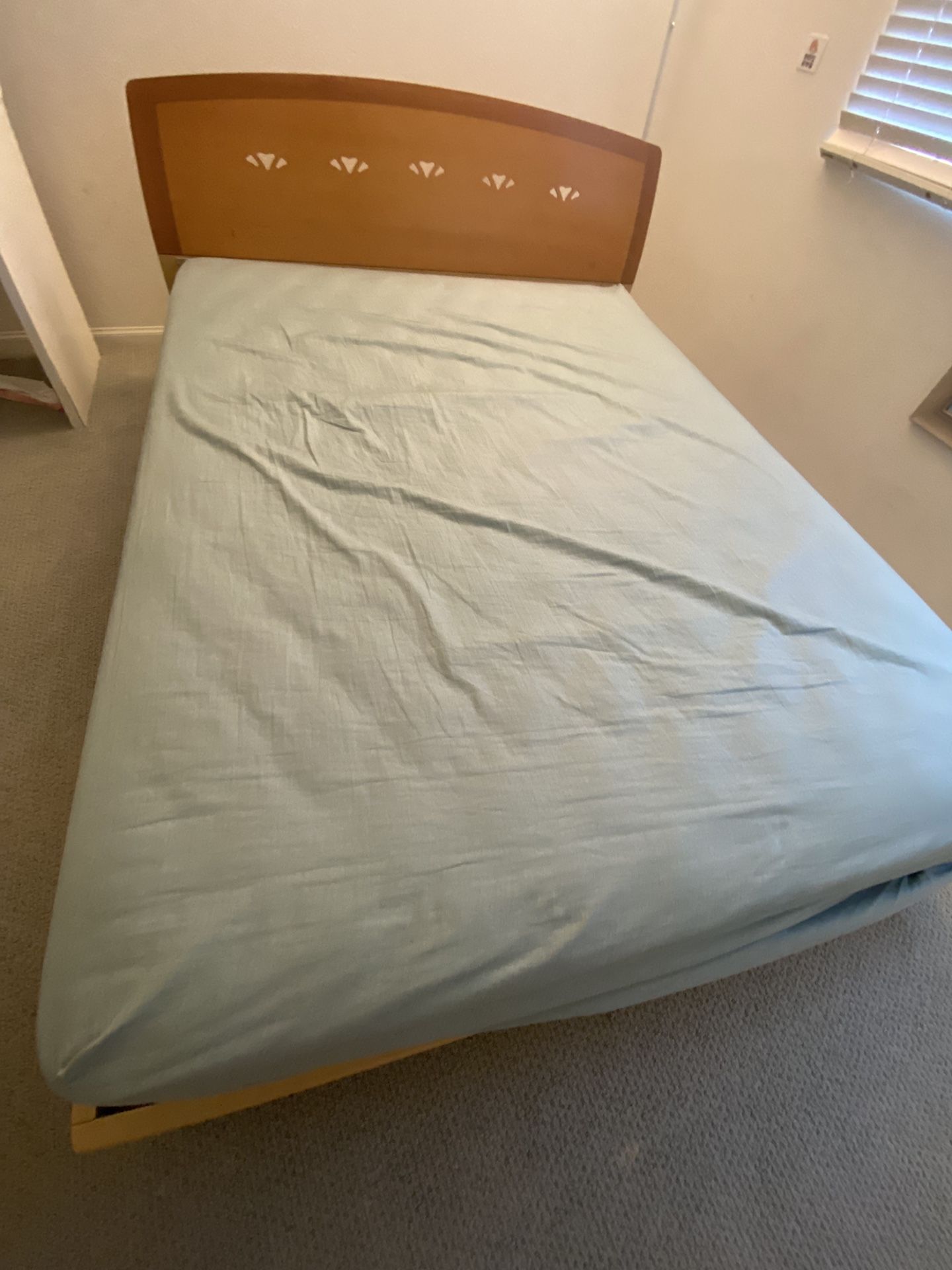 Queen Size Bed And Frame