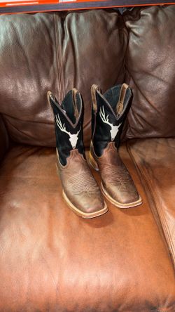 Ariat Cowboy boots