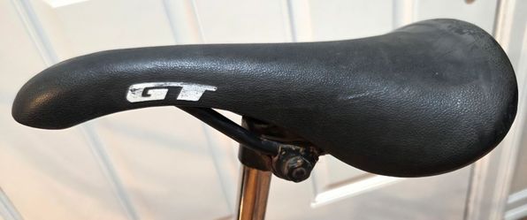 GT Plastic Dropnose Saddle