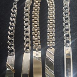 Silver and gold gracelettlet